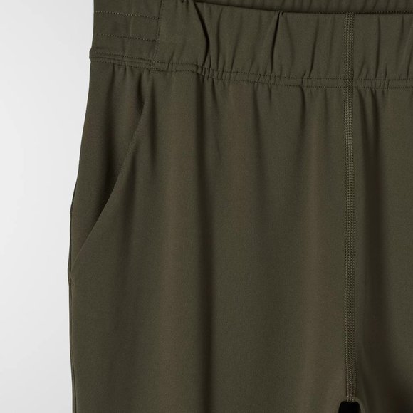 SOLD on Somewear.ca | The Group by Babaton Weekender Pant (S) - Picture 5 of 7